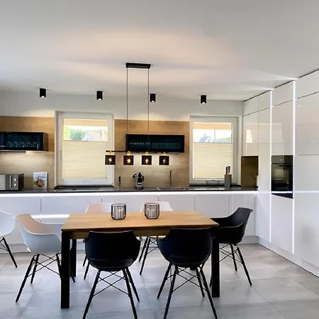 Lotta - Mit Kamin Und Sauna Fuer 7 Personen Vakantiehuis *