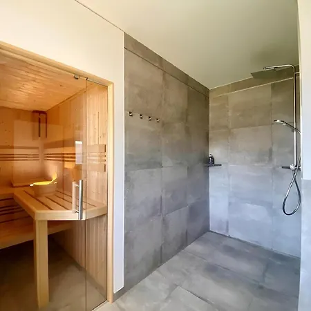 Lotta - Mit Kamin Und Sauna Fuer 7 Personen * Pepelow