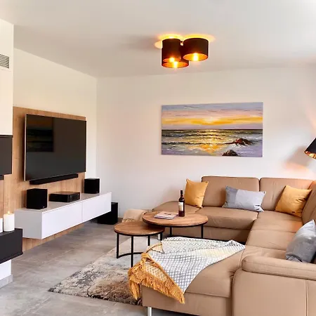 Lotta - Mit Kamin Und Sauna Fuer 7 Personen * Pepelow