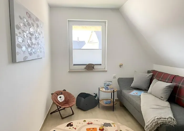 Lotta - Mit Kamin Und Sauna Fuer 7 Personen Pepelow